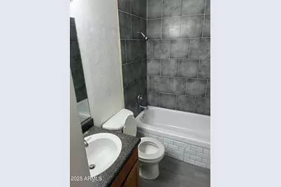 2687 W Ocotillo Road, Phoenix, AZ 85017 - Photo 17