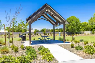 7577 W Evans Dr, Peoria, AZ 85381 - Photo 11