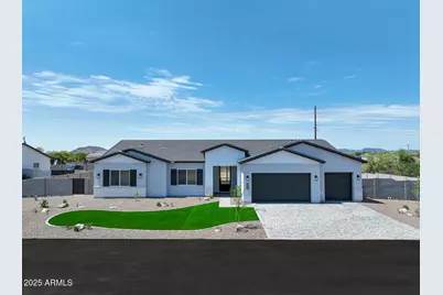 39024 N 6th Drive, Phoenix, AZ 85086 - Photo 1