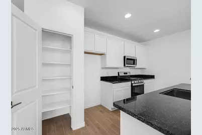 14644 W Sand Hills Road, Surprise, AZ 85387 - Photo 7