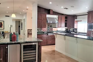 8176 E Del Barquero Dr, Scottsdale, AZ 85258 - Photo 15