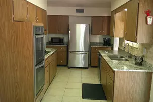 10731 W Mission Ln, Sun City, AZ 85351 - Photo 15