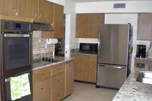 10731 W Mission Ln, Sun City, AZ 85351 - Photo 23