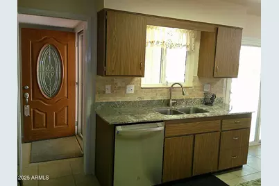 10731 W Mission Lane, Sun City, AZ 85351 - Photo 17