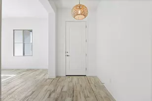 7592 W Evans Dr, Peoria, AZ 85381 - Photo 9