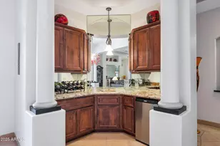 311 E Wexford Cove, Phoenix, AZ 85020 - Photo 9