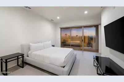 5316 E Valle Vista Road, Phoenix, AZ 85018 - Photo 17