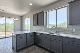 2121 W Totems St, Benson, AZ 85602 - Photo 7