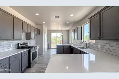 2121 W Totems Street #Lot 137, Benson, AZ 85602 - Photo 5