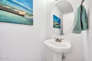 20219 N 33rd Pl, Phoenix, AZ 85050 - Photo 33