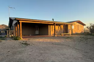 42213 N 3rd St, Phoenix, AZ 85086 - Photo 1