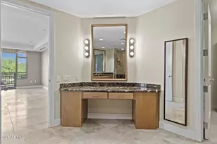 2211 E Camelback Rd, Phoenix, AZ 85016 - Photo 21