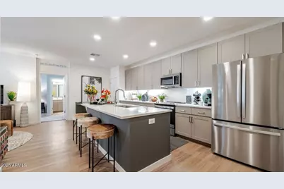 5885 S 32nd Street #B1, Phoenix, AZ 85040 - Photo 3