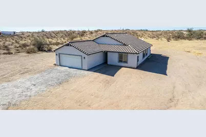 3320 N 329th Drive, Tonopah, AZ 85354 - Photo 1