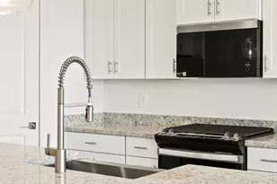 4041 S 176th Dr, Goodyear, AZ 85338 - Photo 7