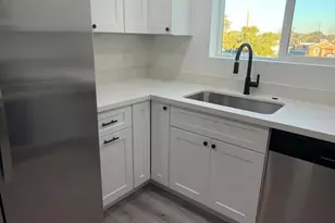 6630 S 11th St, Phoenix, AZ 85042 - Photo 9