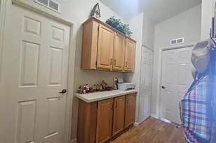 650 N Hawes Rd, Mesa, AZ 85207 - Photo 35