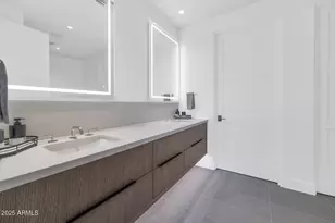 5000 N Camelback Ridge Rd, Scottsdale, AZ 85251 - Photo 13