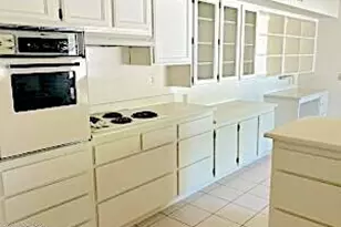 17407 N Country Club Dr, Sun City, AZ 85373 - Photo 7