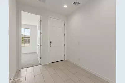 18225 W Hess Street, Goodyear, AZ 85338 - Photo 3