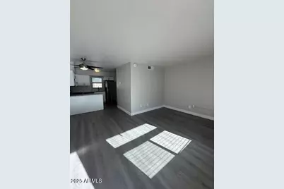 2250 W Glendale Avenue #S, Phoenix, AZ 85021 - Photo 3