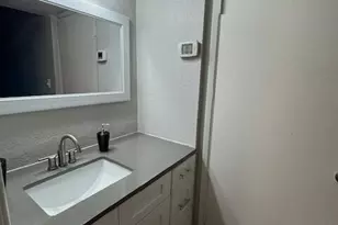 2250 W Glendale Ave, Phoenix, AZ 85021 - Photo 7
