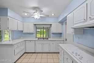 9502 W Shasta Dr, Sun City, AZ 85351 - Photo 11
