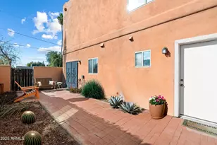 3703 E Mitchell Dr, Phoenix, AZ 85018 - Photo 7