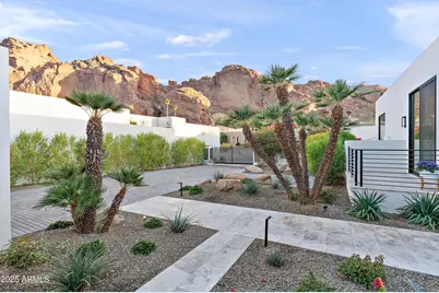 5724 N Echo Canyon Drive, Phoenix, AZ 85018 - Photo 25