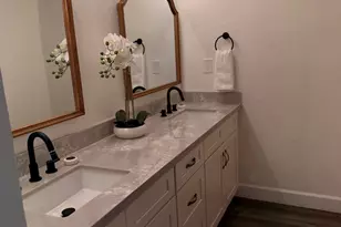 2571 N Miller Rd, Scottsdale, AZ 85257 - Photo 7