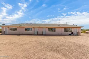 4015 N Montezuma Dr, Eloy, AZ 85131 - Photo 1