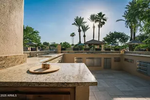 9414 N 53rd Pl, Paradise Valley, AZ 85253 - Photo 11