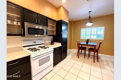 7401 W Arrowhead Clubhouse Drive #2011, Glendale, AZ 85308 - Photo 9