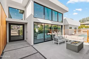 5156 N 45th Pl, Phoenix, AZ 85018 - Photo 13