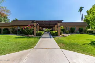 2909 E Las Rocas Dr, Phoenix, AZ 85028 - Photo 35
