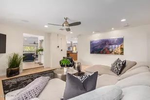 2909 E Las Rocas Dr, Phoenix, AZ 85028 - Photo 13