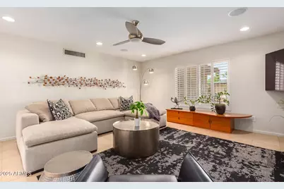 2909 E Las Rocas Drive, Phoenix, AZ 85028 - Photo 15