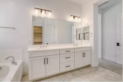 8723 W Vista Avenue, Glendale, AZ 85305 - Photo 33