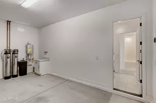 8723 W Vista Ave, Glendale, AZ 85305 - Photo 51