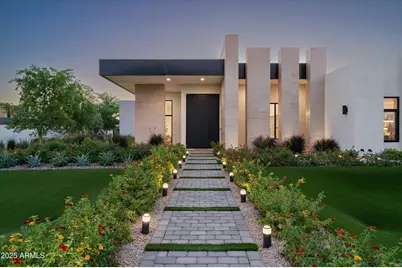 10220 N 66th Street, Paradise Valley, AZ 85253 - Photo 1