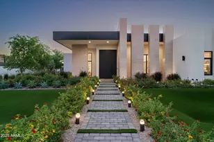 10220 N 66th St, Paradise Valley, AZ 85253 - Photo 1