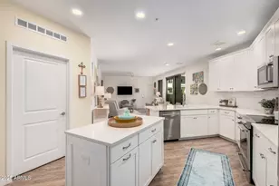 2511 W Queen Creek Rd, Chandler, AZ 85248 - Photo 1