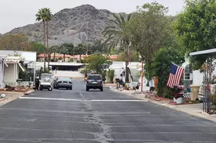 10401 N Cave Creek Rd, Phoenix, AZ 85020 - Photo 23