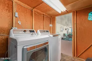 10401 N Cave Creek Rd, Phoenix, AZ 85020 - Photo 15