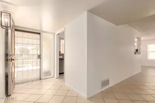 10816 W Venturi Dr, Sun City, AZ 85351 - Photo 13