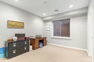 9869 E Davenport Dr, Scottsdale, AZ 85260 - Photo 37