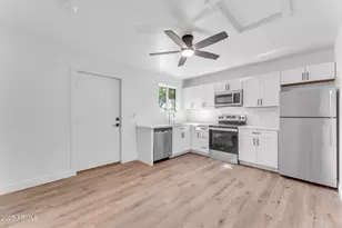 2425 E Harvard St, Phoenix, AZ 85008 - Photo 33