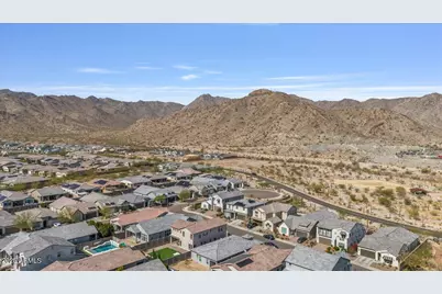 21186 W Hillcrest Boulevard, Buckeye, AZ 85396 - Photo 5