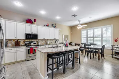 2571 E Balsam Court, Chandler, AZ 85286 - Photo 9