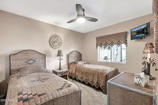 8230 E Valley Vista Dr, Scottsdale, AZ 85250 - Photo 15